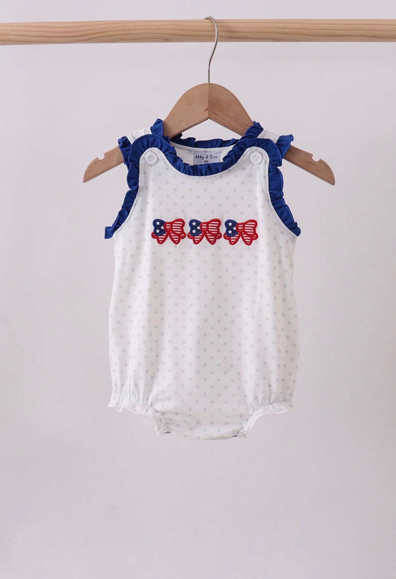 Girls white flag bow bubble ￼