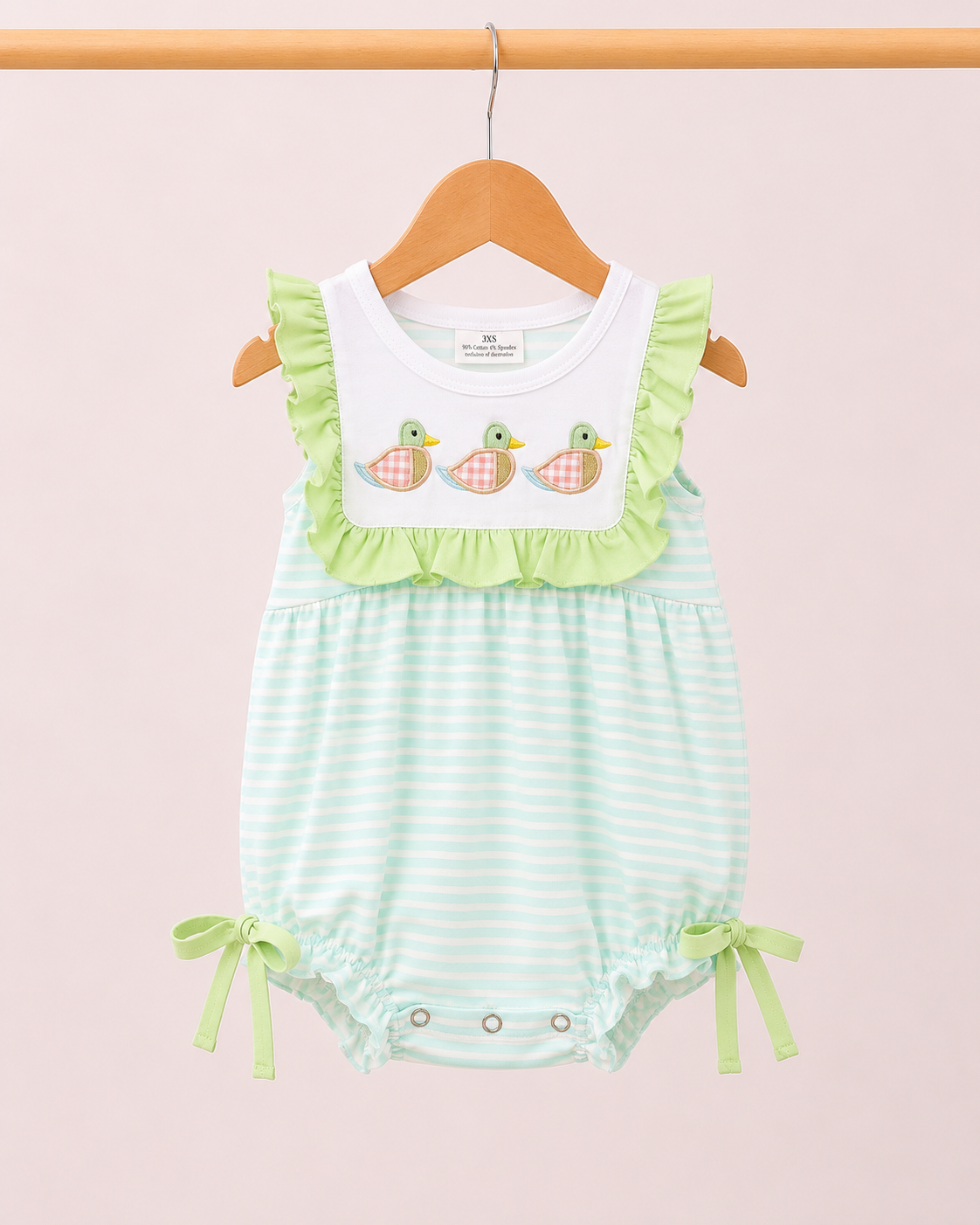 Girl’s mallard duck bubble